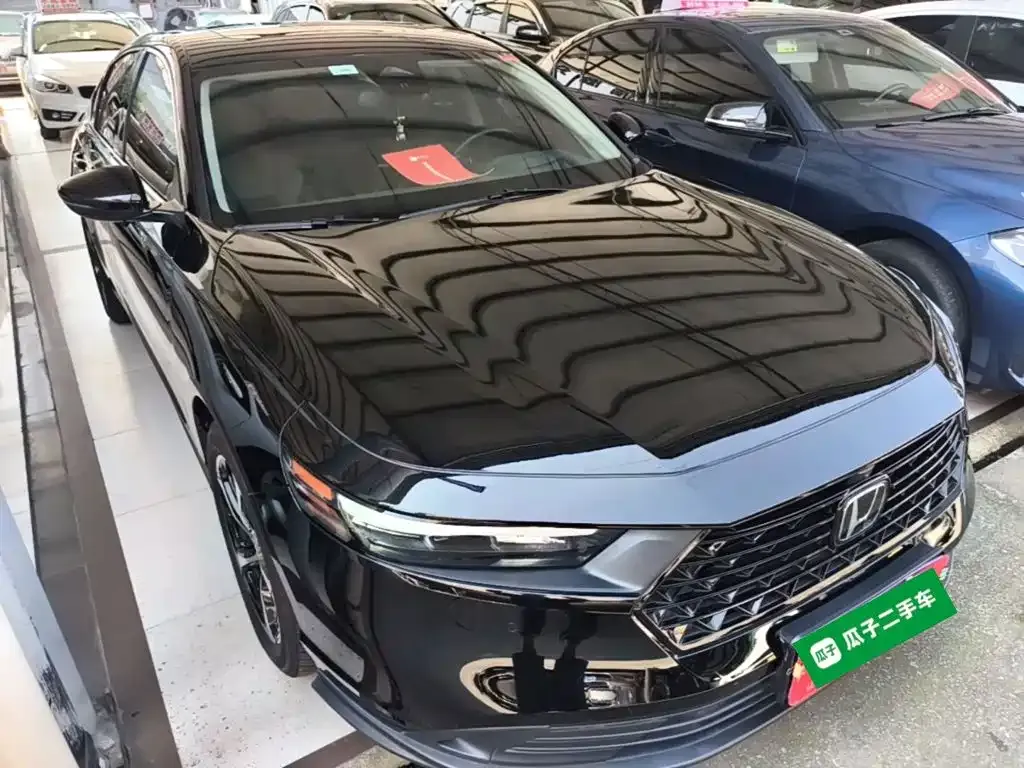 Honda Accord — фото 10