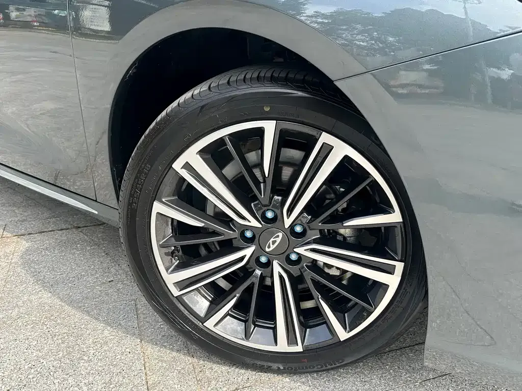 Chery Arrizo 8 PRO — фото 6