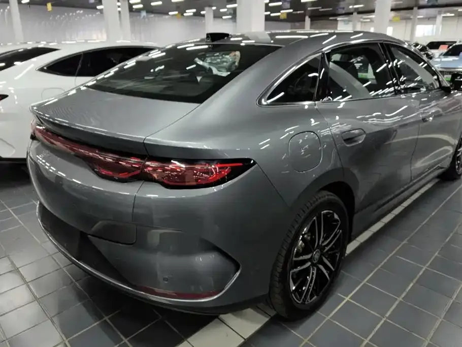 BYD Qin L — фото 8