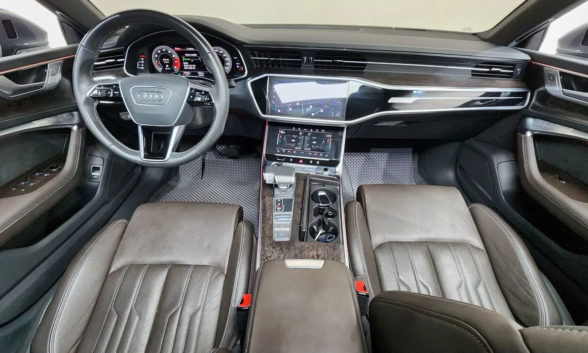Audi A7 2021 из KR, фото 10