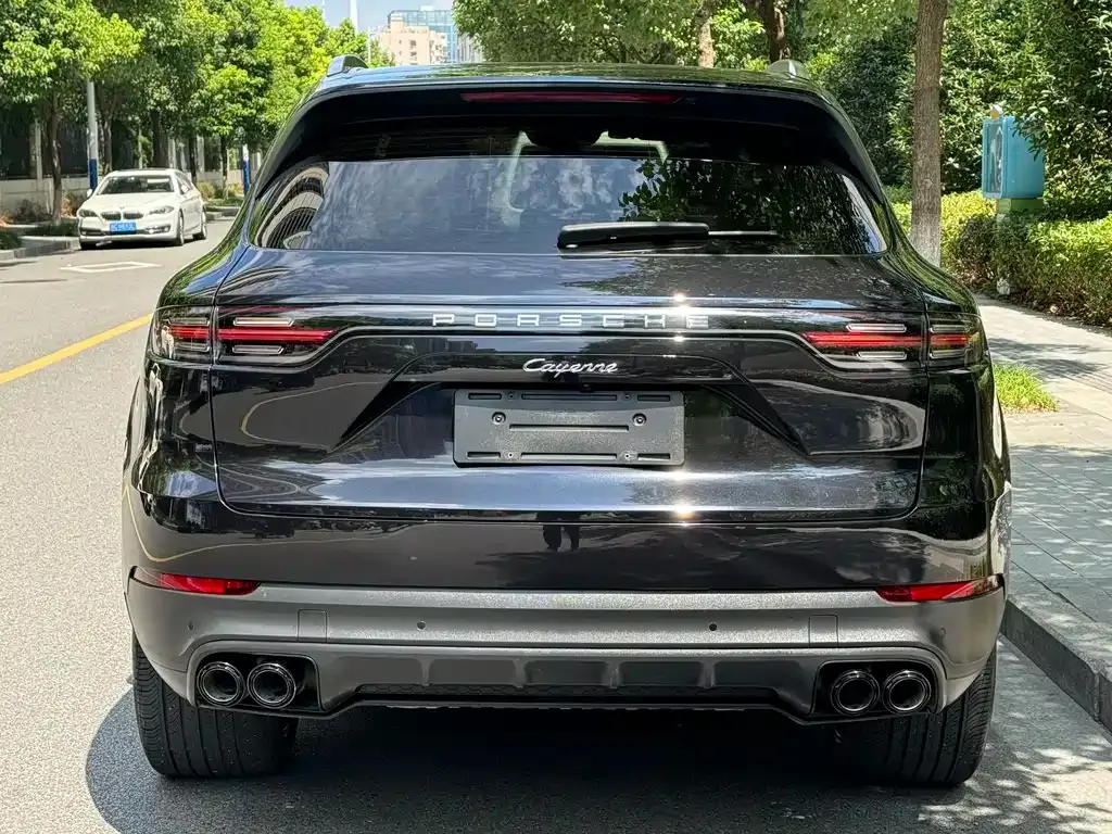 Porsche Cayenne — фото 4