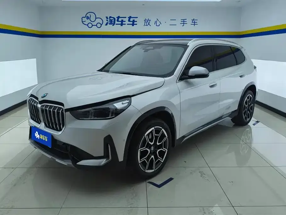 BMW X1 — фото 1