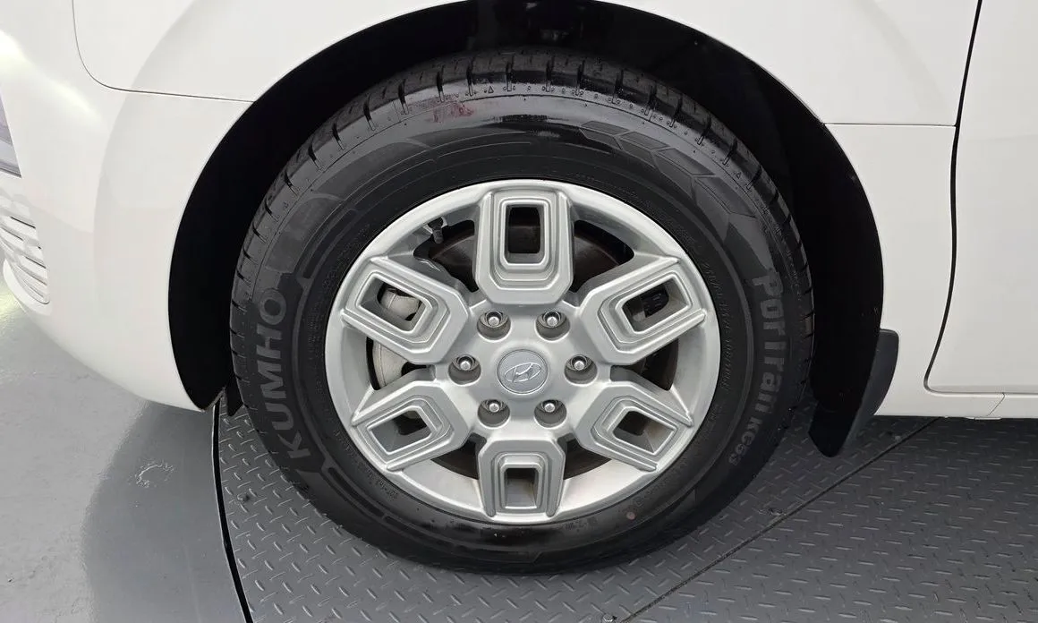 Hyundai Staria — фото 3