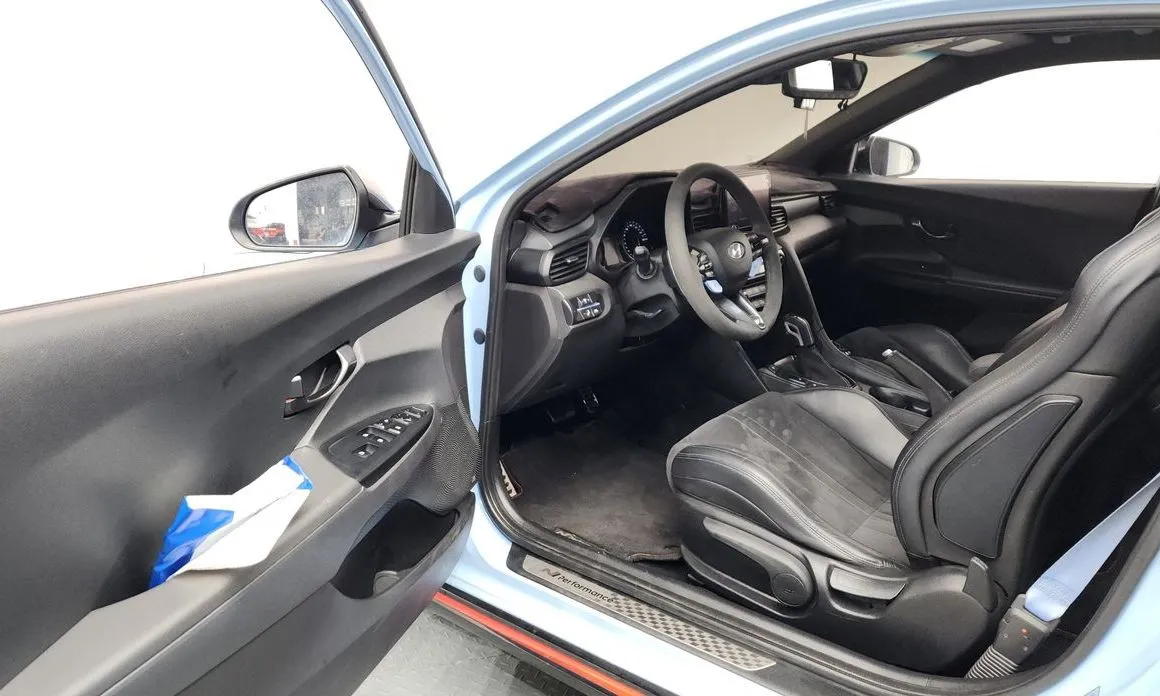 Hyundai Veloster — фото 4