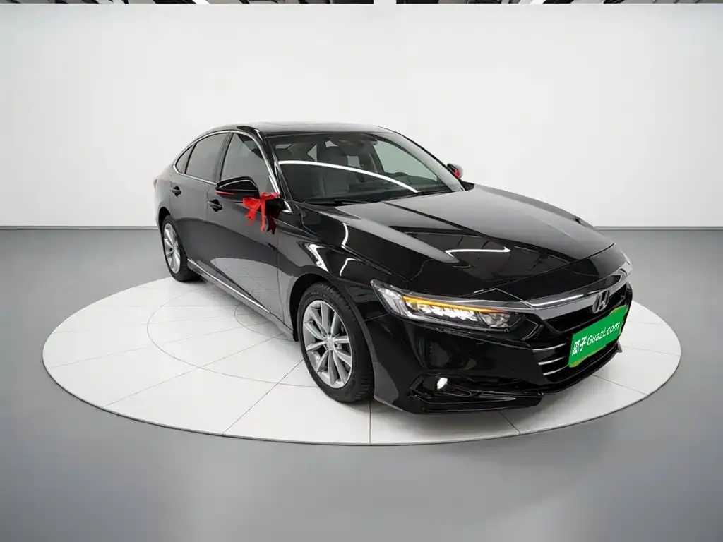 Honda Accord — фото 7