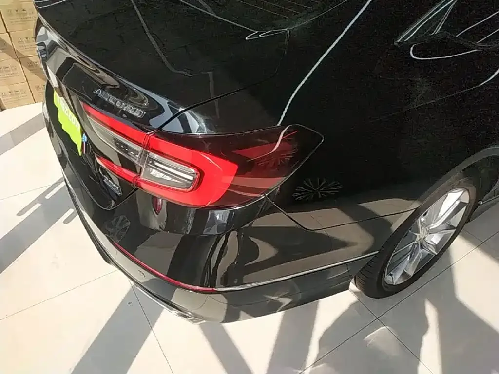 Honda Accord — фото 5