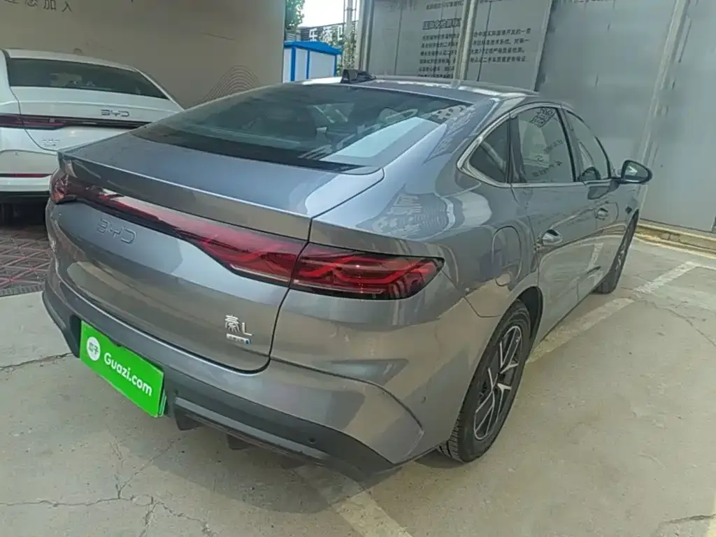 BYD Qin L — фото 2