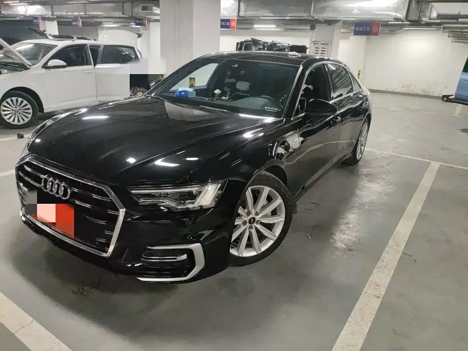 Audi A6L — фото 1