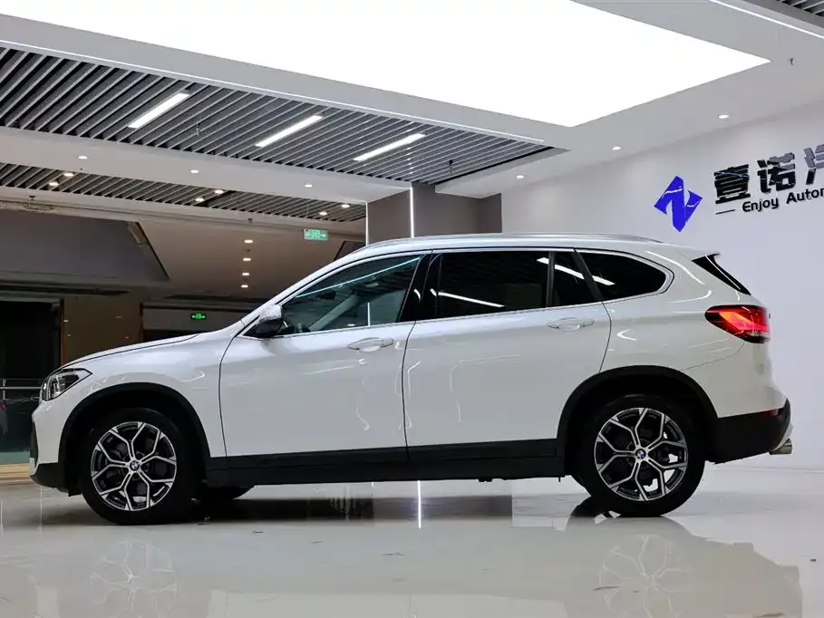 BMW X1 — фото 6