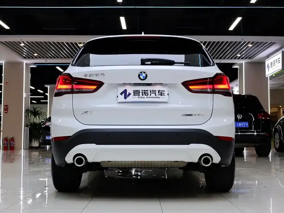 BMW X1 — фото 10