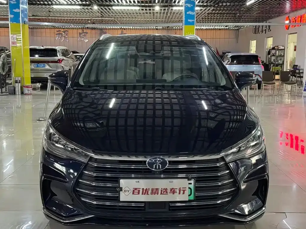 BYD MAX New Energy — фото 6