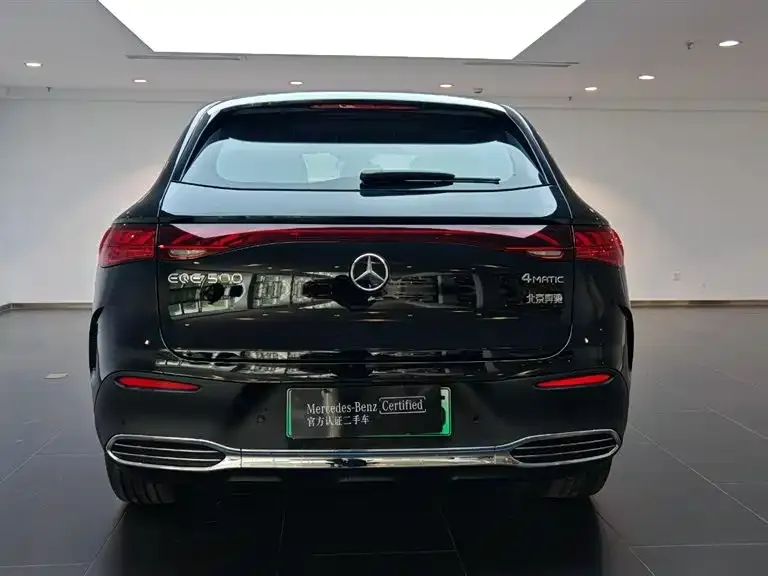 Mercedes-Benz EQE SUV — фото 3