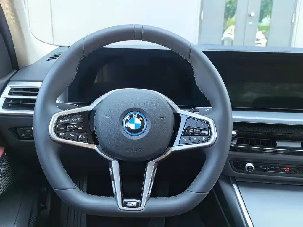 BMW i3 — фото 10