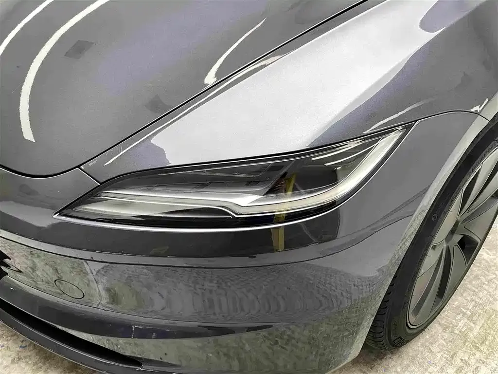 Tesla Model 3 — фото 10