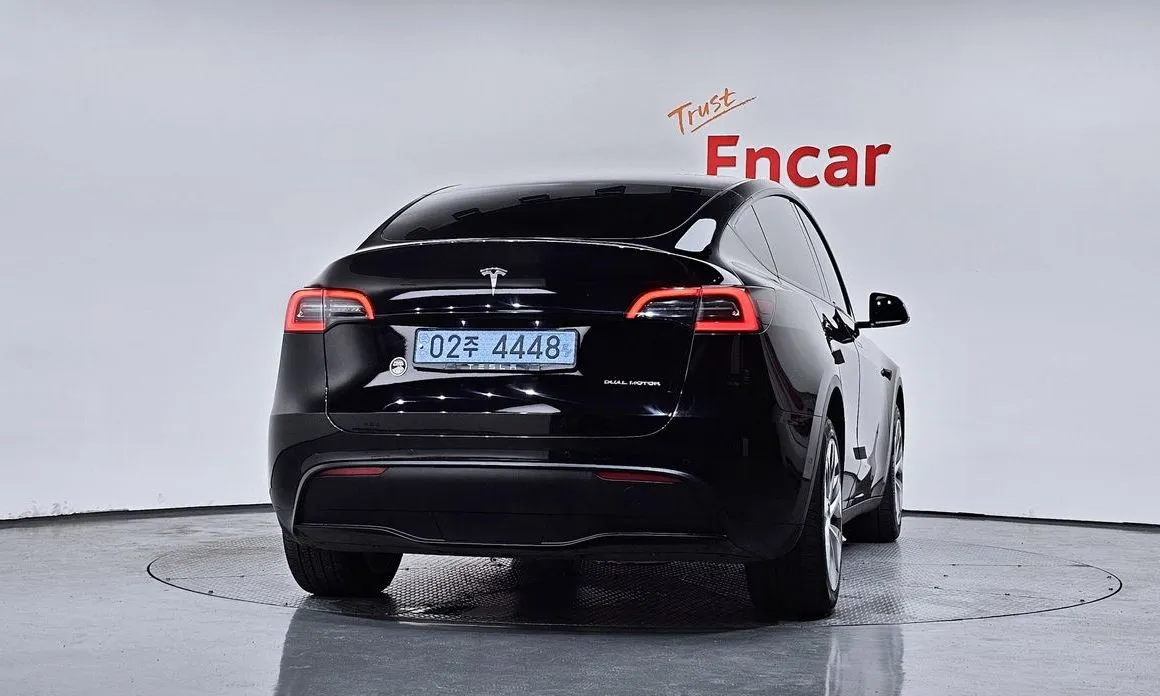 Tesla Model Y — фото 4