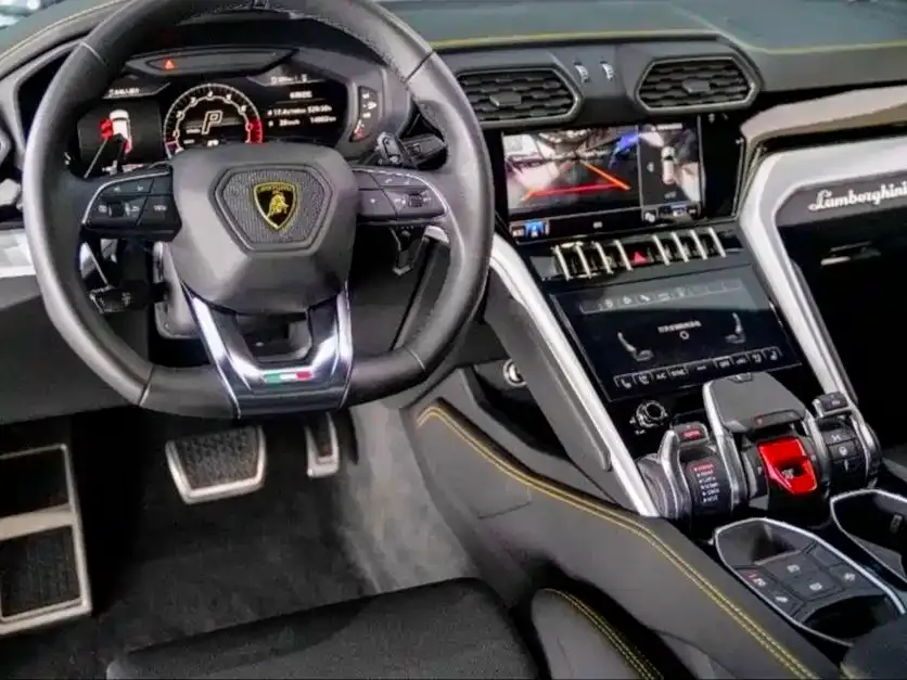 Lamborghini Urus — фото 2