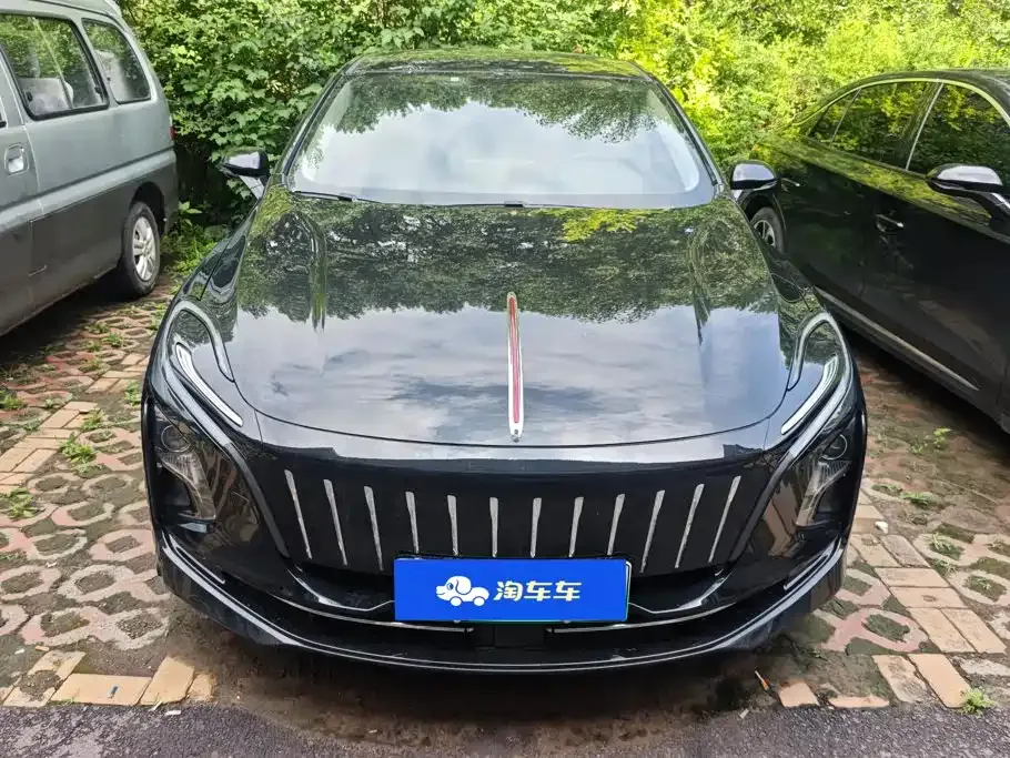 Hongqi E-QM5 — фото 6