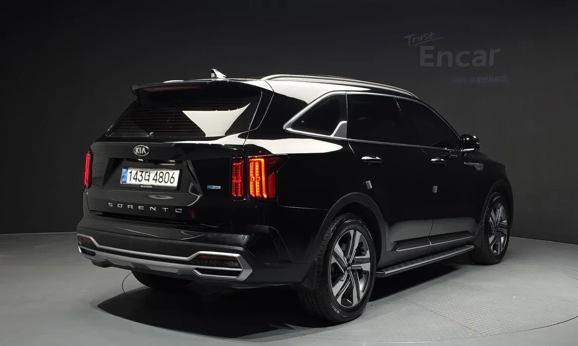 Kia Sorento — фото 4