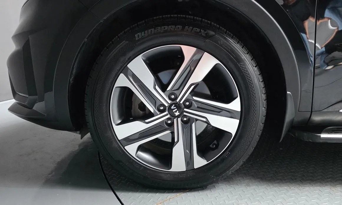 Kia Sorento — фото 9