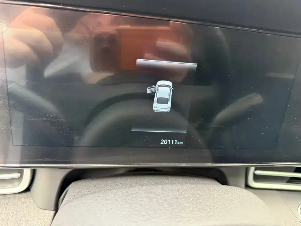 Hyundai Elantra — фото 4