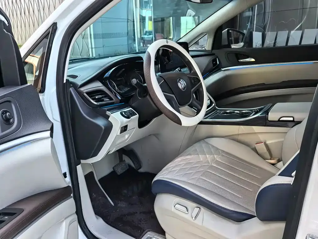 Buick GL8 2024 из CN, фото 5