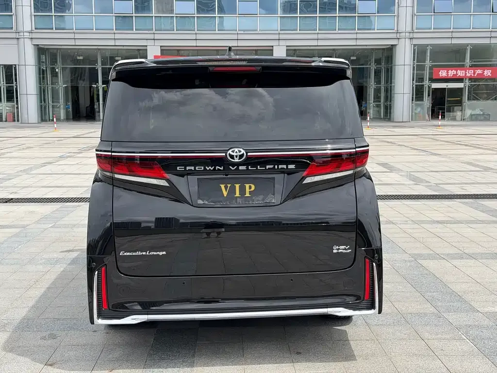 Toyota Vellfire — фото 7