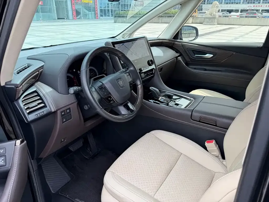 Toyota Vellfire — фото 3
