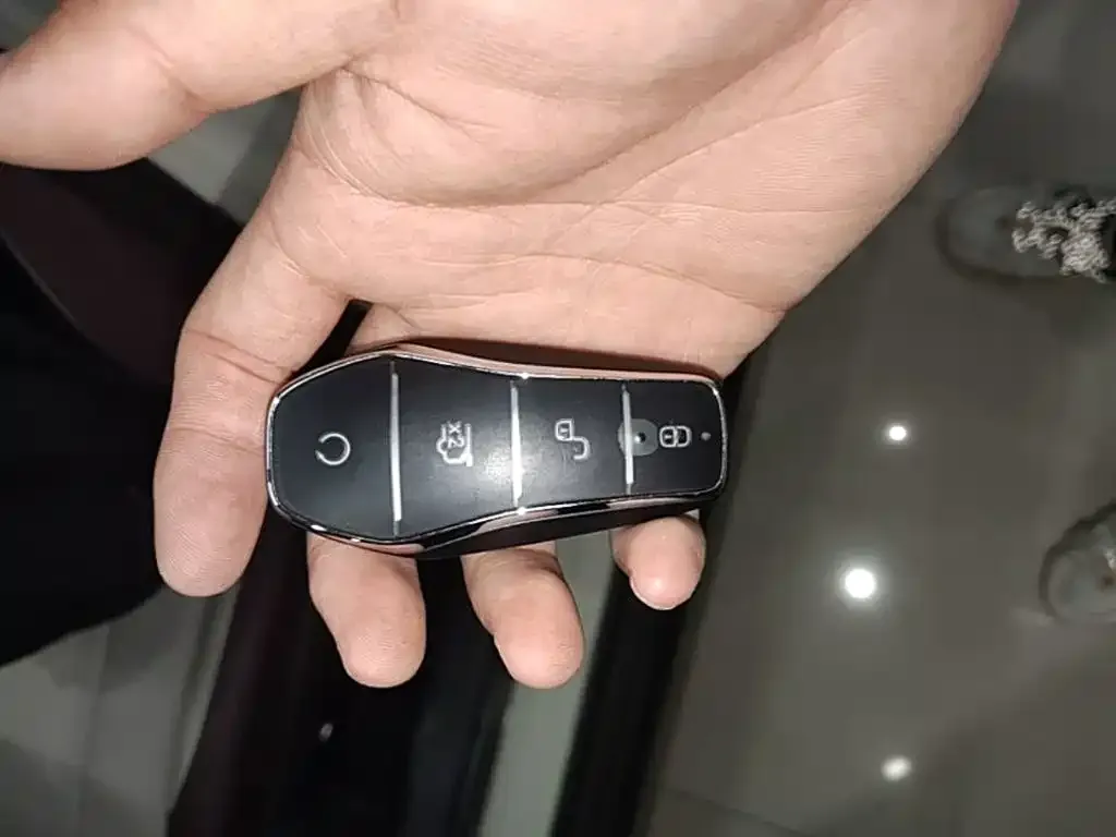 BYD Seal 07 DM-i — фото 3