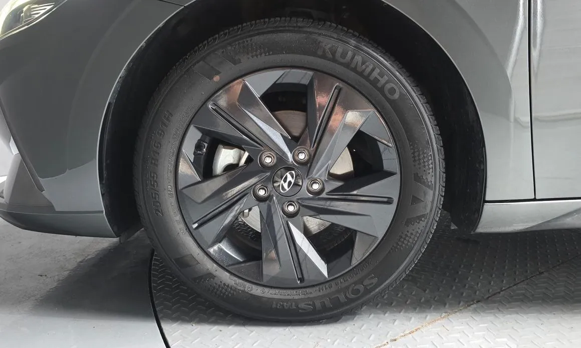 Hyundai AVANTE — фото 8