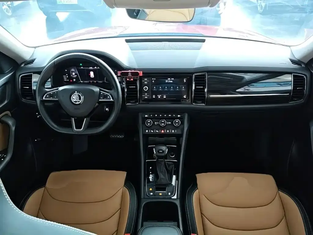 Skoda Kodiaq GT — фото 7