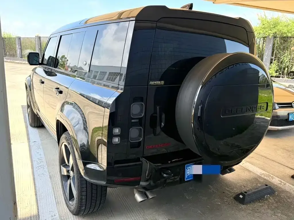 Land Rover Defender — фото 4