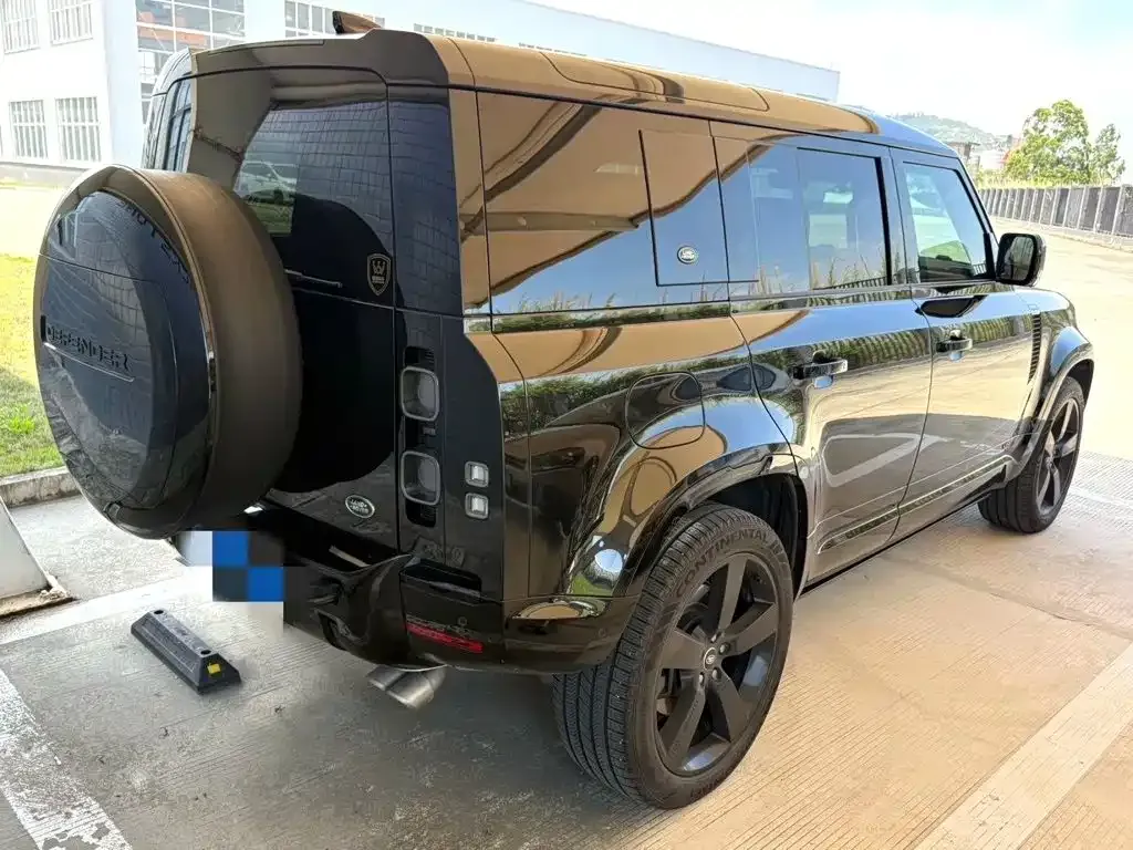 Land Rover Defender — фото 10