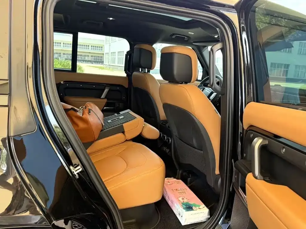 Land Rover Defender — фото 2