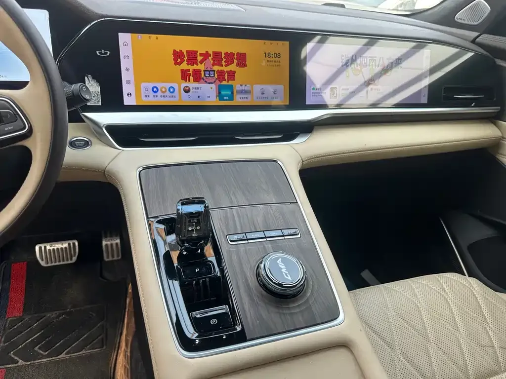 Geely Xingyue L — фото 6