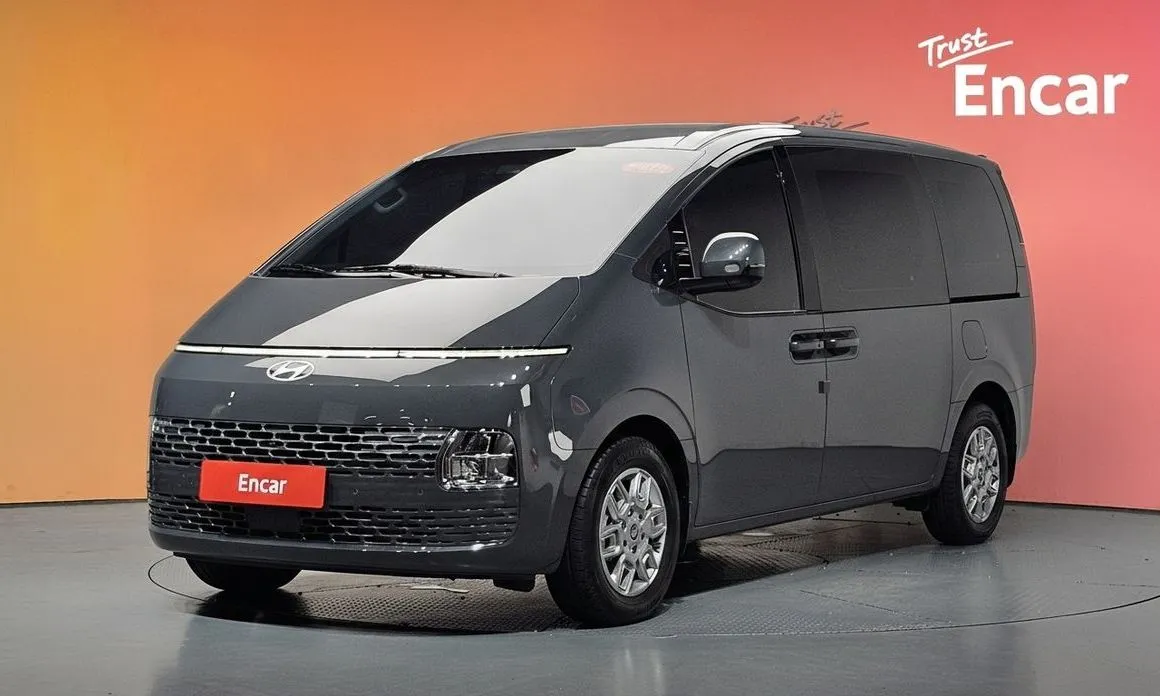 Hyundai Staria HEV 1.6 Cargo 3-Seater 1
