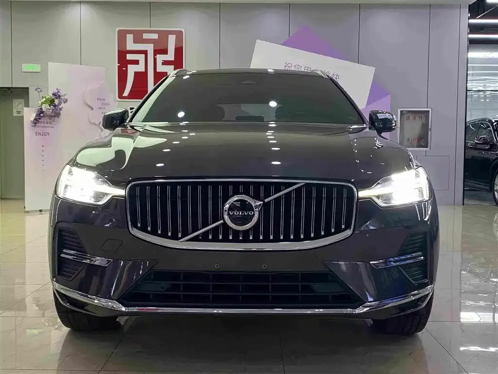 Volvo XC60 — фото 2