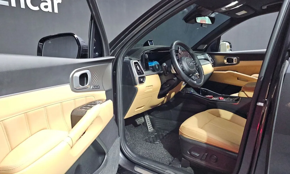 Kia Sorento — фото 8