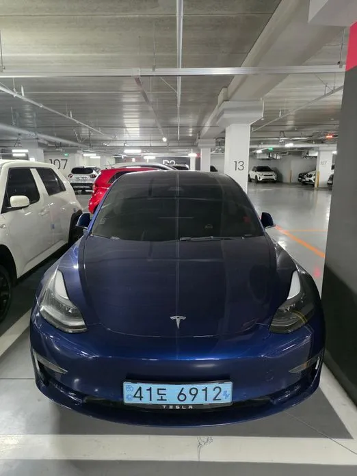 Tesla Model 3 — фото 1