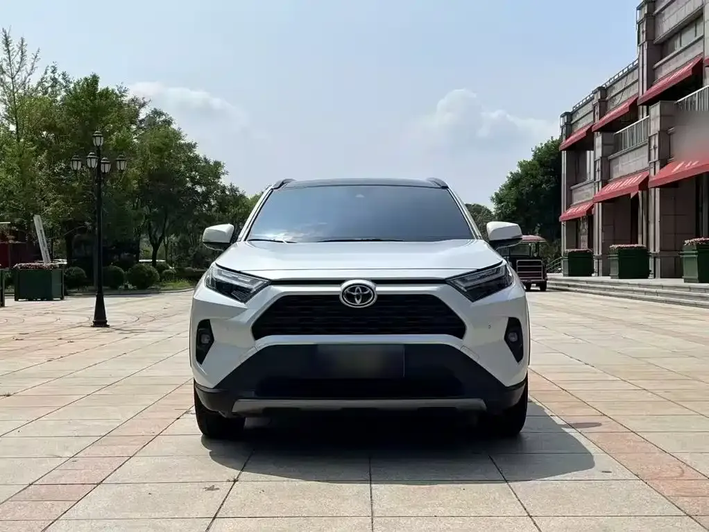 Toyota RAV4 — фото 6
