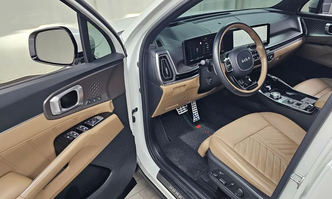 Kia Sorento — фото 8