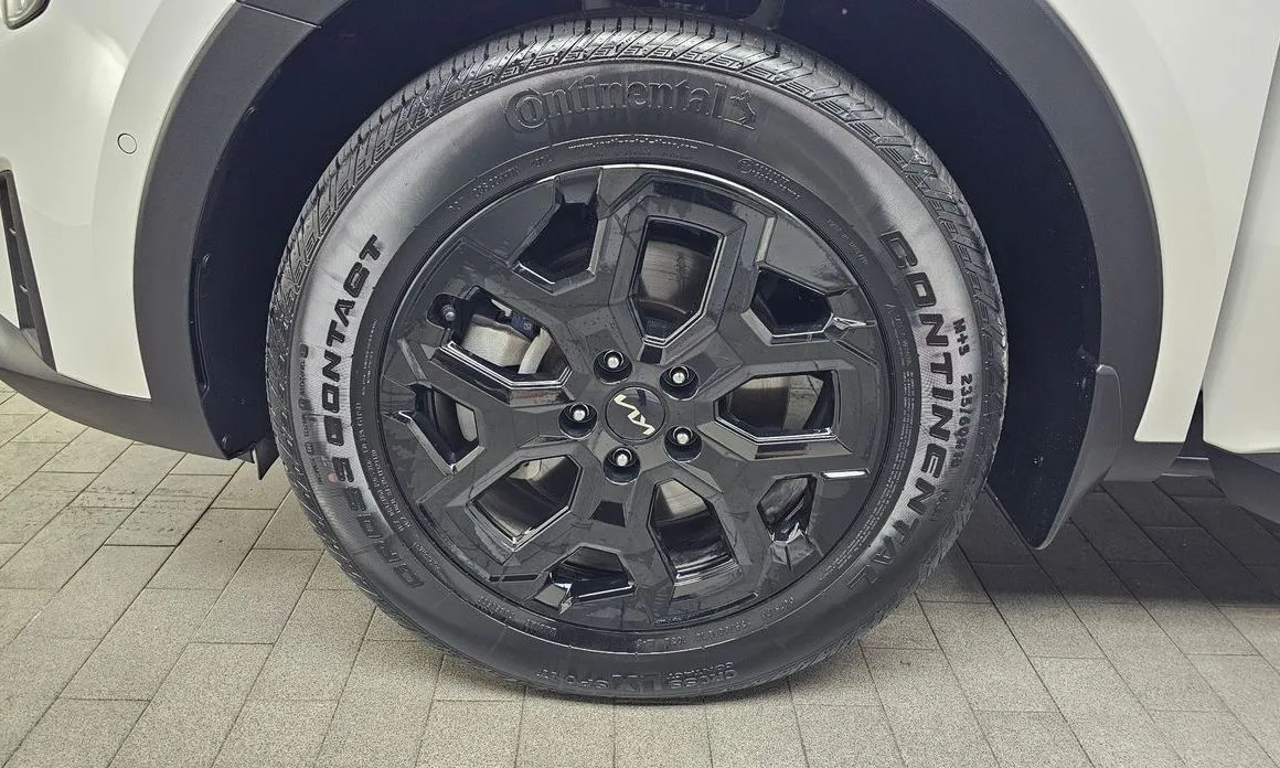Kia Sorento — фото 9