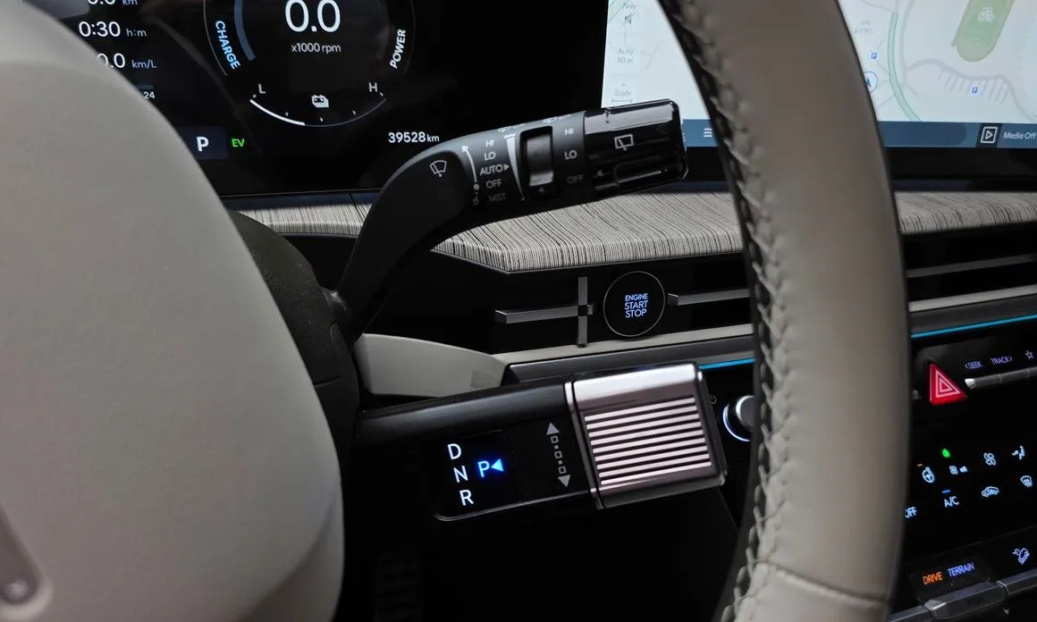 Hyundai Santafe — фото 3