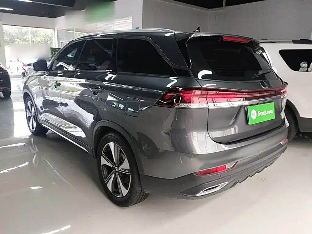 Changan X7 PLUS — фото 10