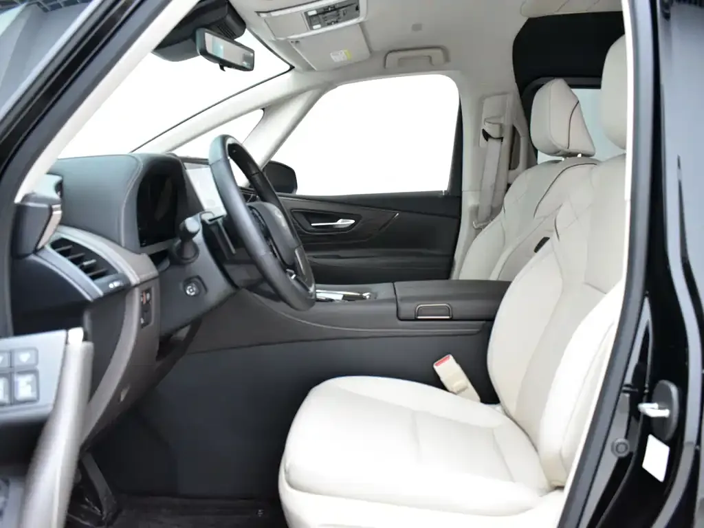 Toyota Alphard — фото 5