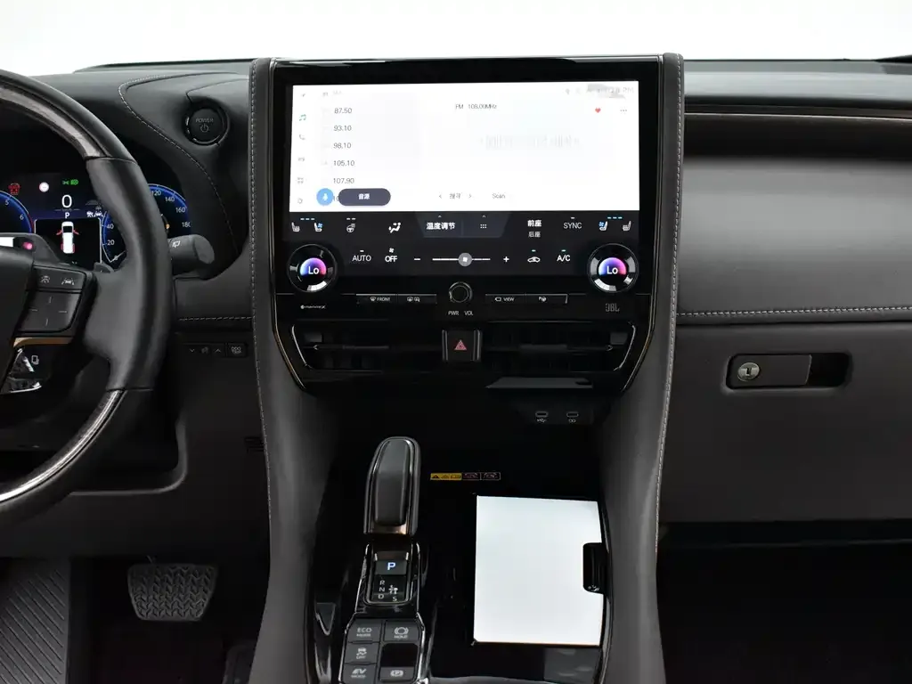 Toyota Alphard — фото 4
