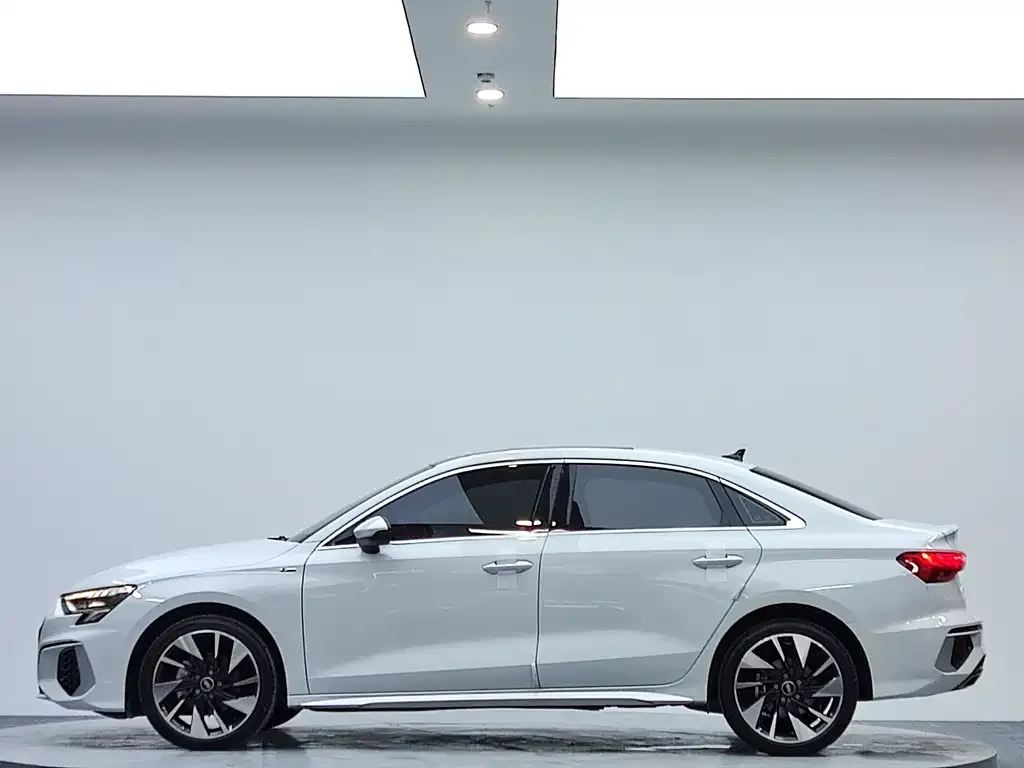 Audi A3 — фото 4