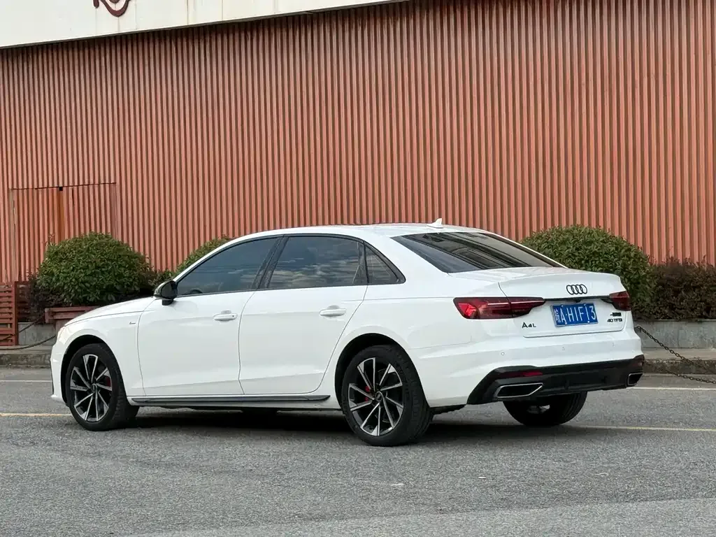 Audi A4L — фото 3