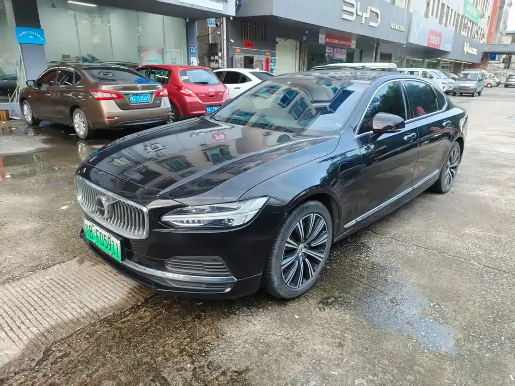 Volvo S90 PHEV — фото 1