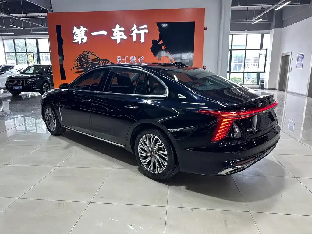 Hongqi H5 — фото 5