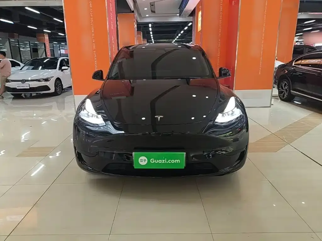 Tesla Model Y — фото 3